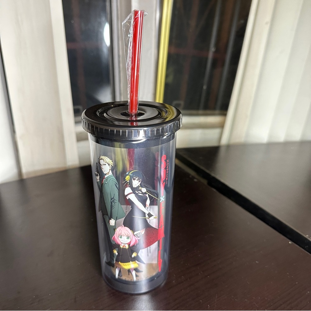 Silver Buffalo Spy X Family Trio Plastic Cold Cup 20 oz travel tumbler